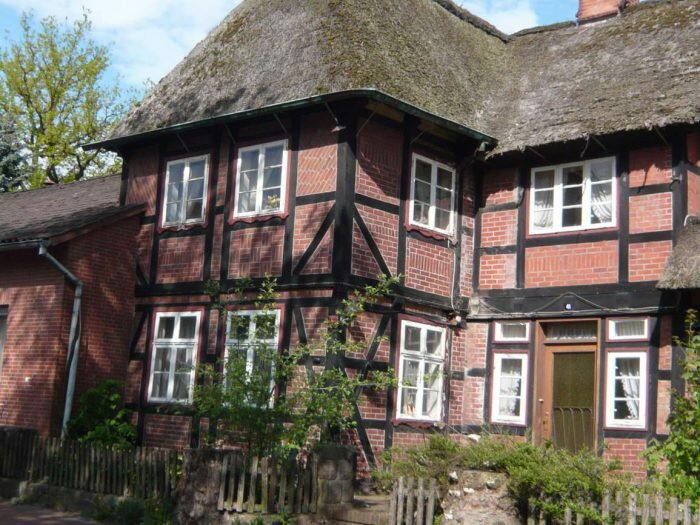 2- seite-b-1-700x525-v1-rm0-x1920